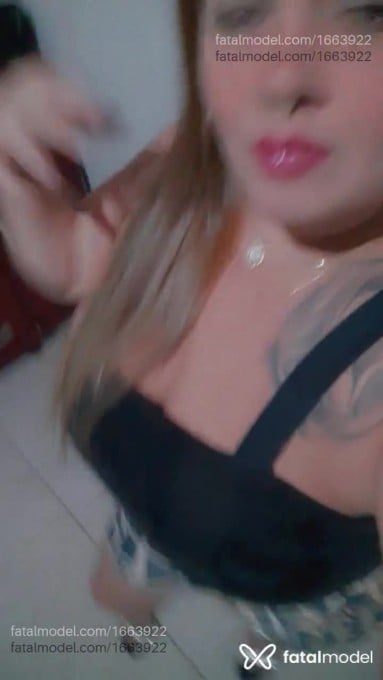 Acompanhante mulher loira (o) de olhos castanhos - Bianca Ferrari Acompanhante mulher loira (o) de olhos castanhos - Bianca Ferrari