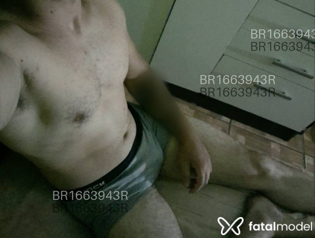 Acompanhante homem com cabelo castanho de olhos castanhos em Santa Maria - Gabriel