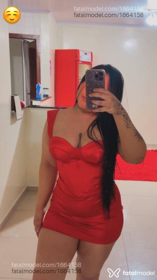Acompanhante mulher morena (o) de olhos pretos - Lua bella