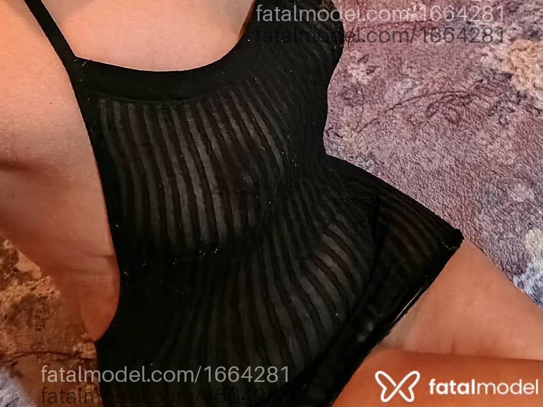 Acompanhante mulher com cabelo colorido de olhos castanhos em Pelotas - Alana