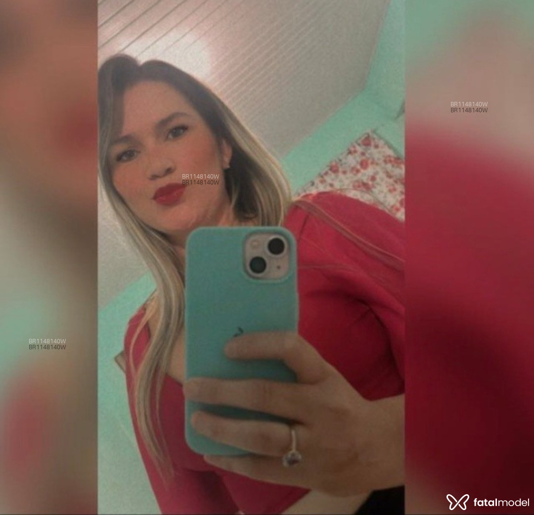 Acompanhante mulher loira (o) de olhos castanhos em Sapezal - Thaty