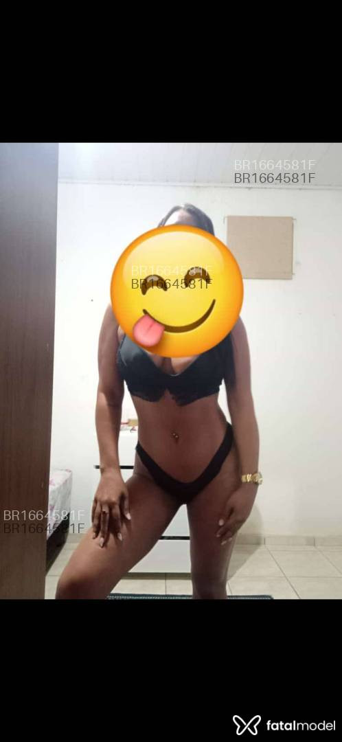 Acompanhante mulher morena (o) de olhos castanhos em São Paulo - Carolzinha