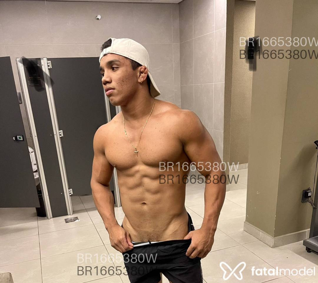 Acompanhante homem morena (o) de olhos castanhos em Virtual Acompanhante homem morena (o) de olhos castanhos em Virtual - Paulo