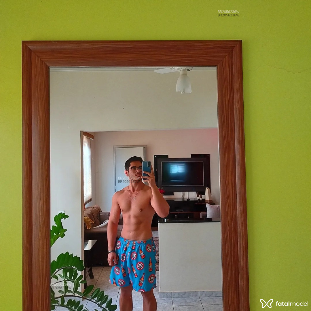 Acompanhante homem morena (o) de olhos mel em Virtual - Fukus