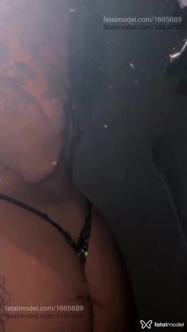 Acompanhante mulher morena (o) de olhos castanhos em Chapecó - Jully
