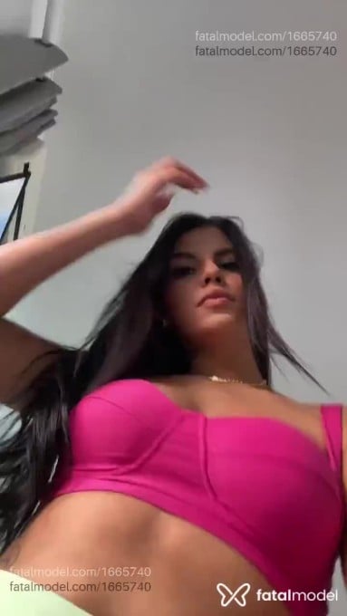 Acompanhante mulher com cabelo castanho de olhos pretos em Sorocaba - Helena Martinelli