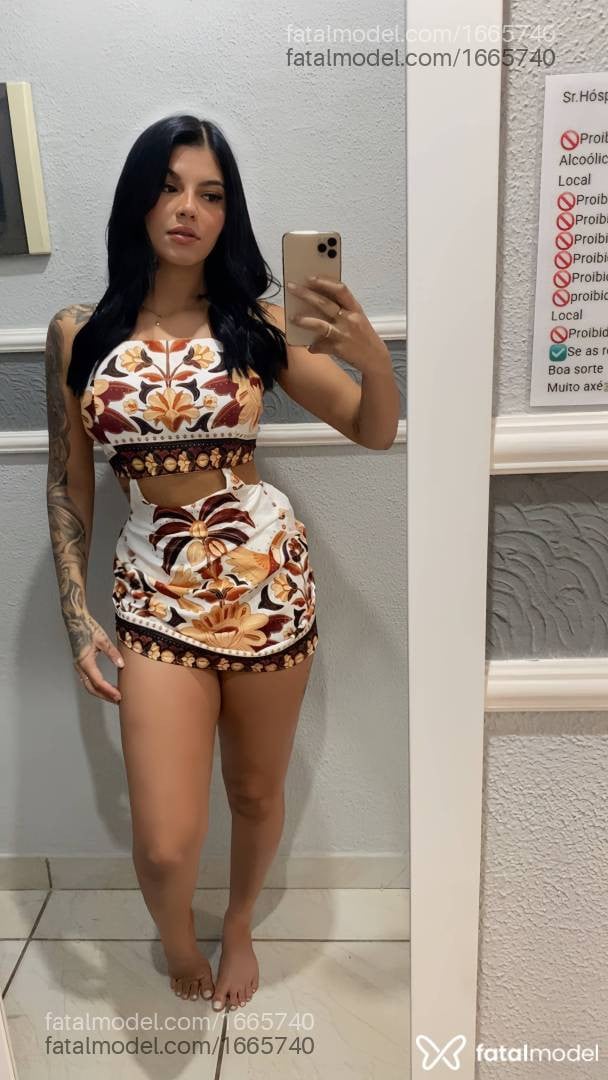 Acompanhante mulher com cabelo castanho de olhos pretos em Sorocaba - Helena Martinelli