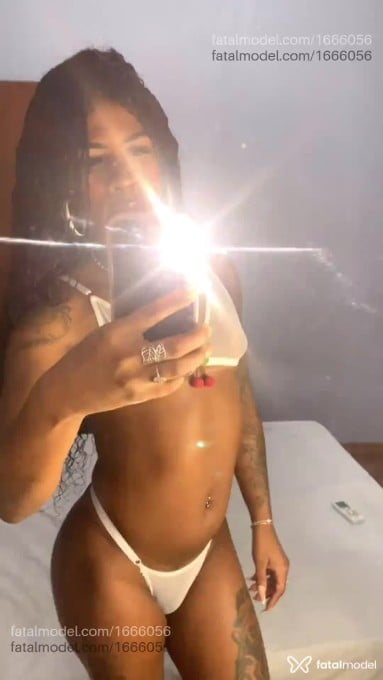 Acompanhante mulher trans morena (o) de olhos mel em Aracruz - Evellyn Bastos