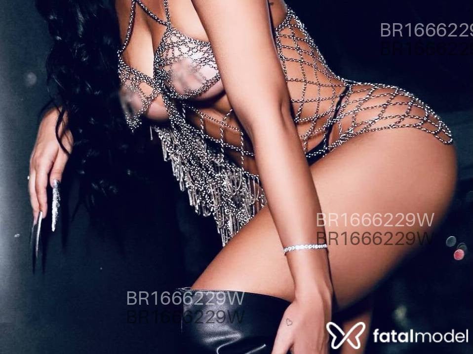 Acompanhante mulher morena (o) de olhos castanhos em Patos - Mary maia