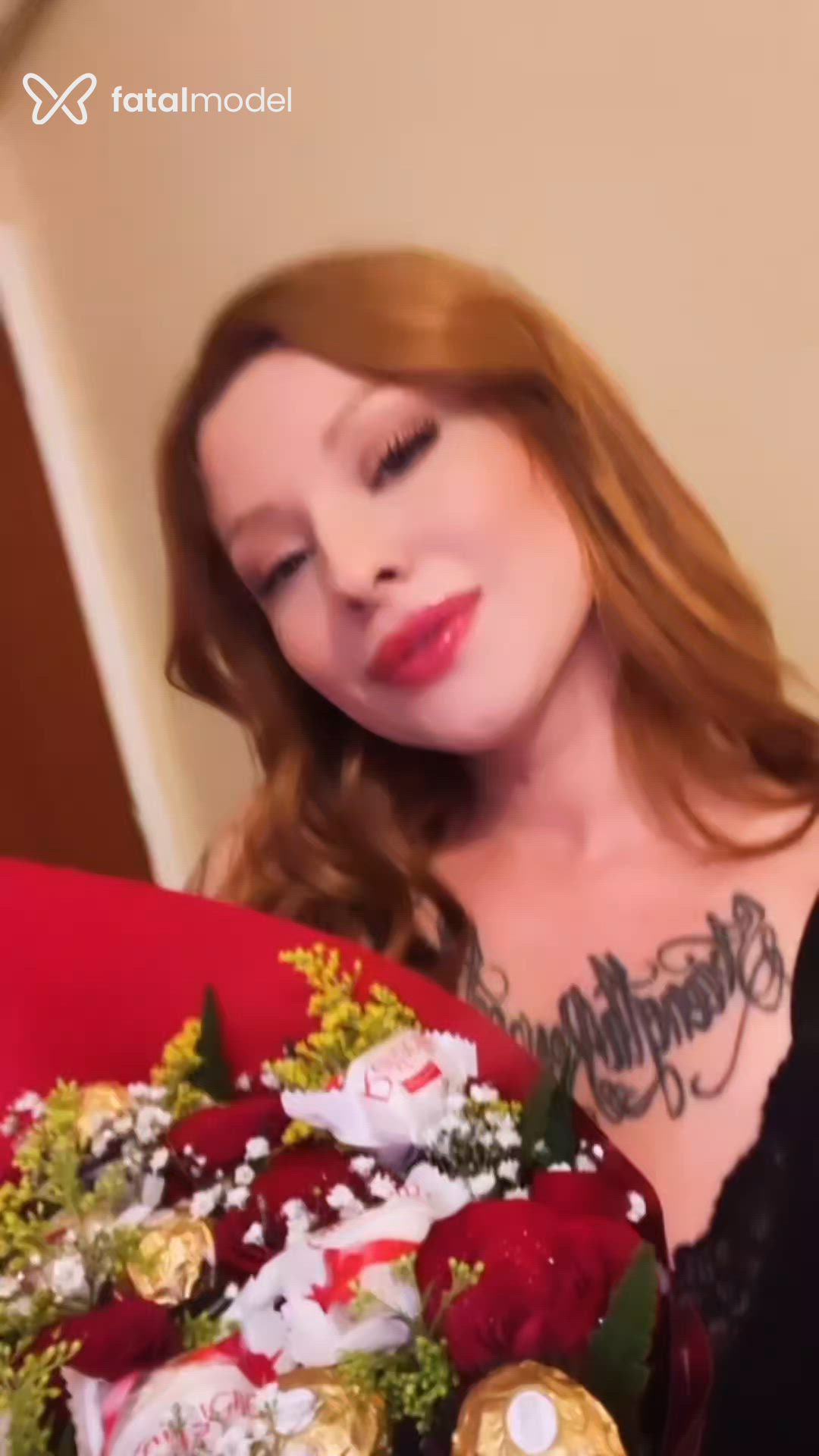 Acompanhante mulher ruiva (o) de olhos verdes - Miiih