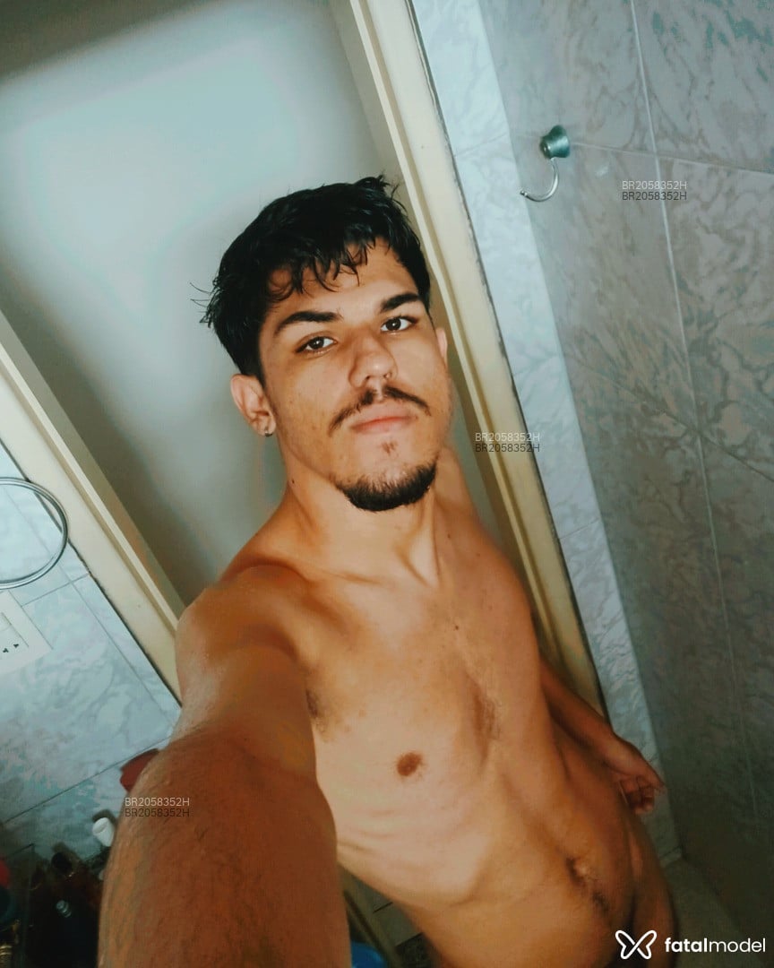 Acompanhante homem morena (o) de olhos pretos - Aruan Duke
