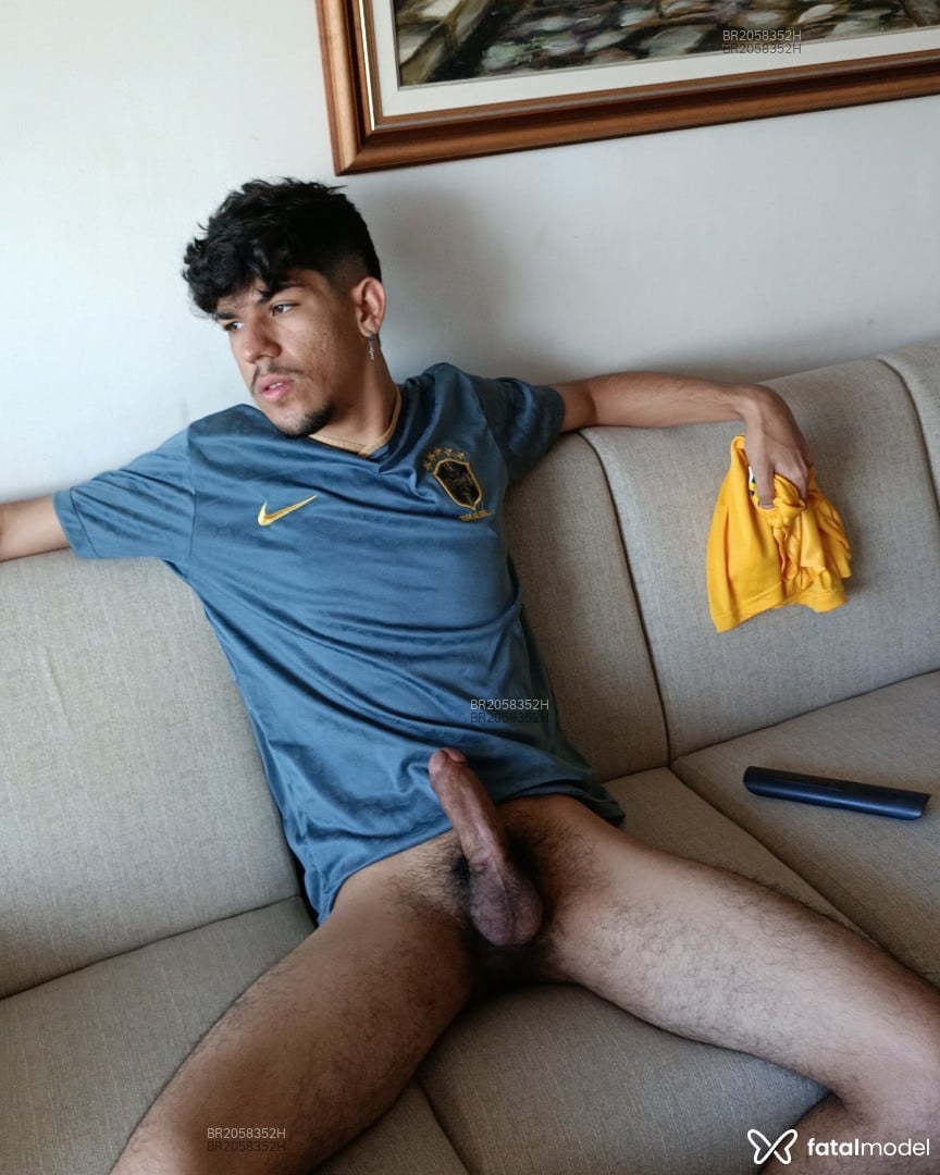 Acompanhante homem morena (o) de olhos pretos - Aruan Duke