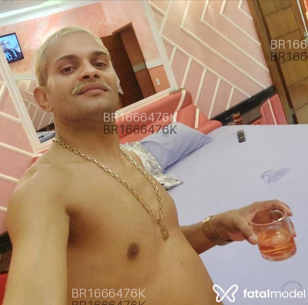 Acompanhante homem morena (o) de olhos castanhos em Rio de Janeiro - Romeu