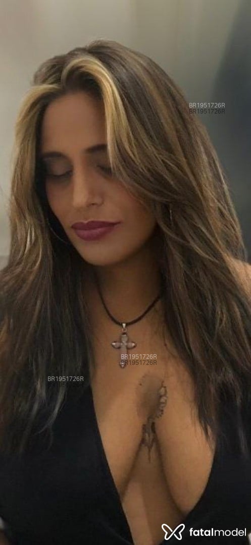 Acompanhante mulher com cabelo castanho de olhos castanhos em Rio de Janeiro - Davillá Devil