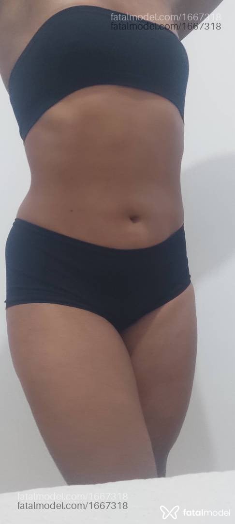 Acompanhante mulher com cabelo colorido de olhos pretos em Virtual - Briana