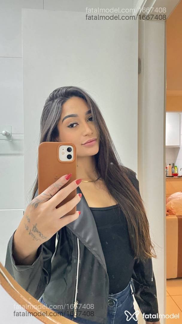 Acompanhante mulher com cabelo castanho de olhos castanhos em Virtual - Mirela