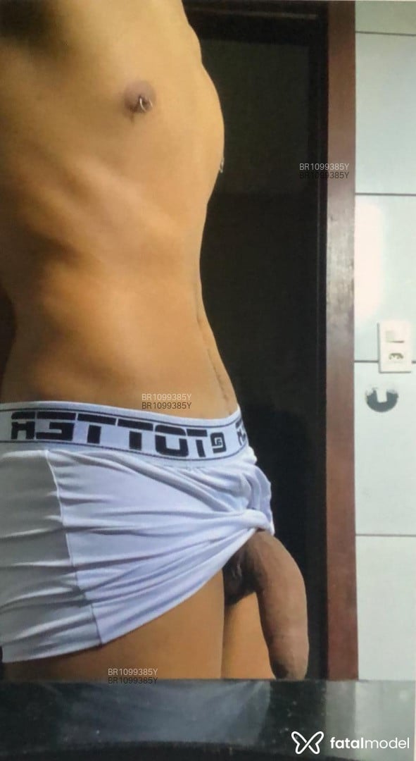 Acompanhante homem com cabelo colorido de olhos castanhos em Belo Horizonte Acompanhante homem com cabelo colorido de olhos castanhos em Belo Horizonte - Sebastián Martínez