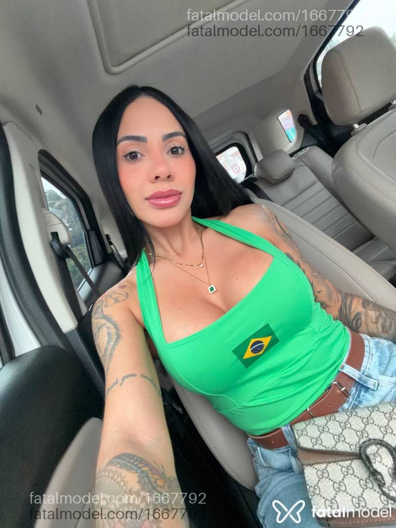 Acompanhante mulher morena (o) de olhos castanhos em Virtual - Ana julia