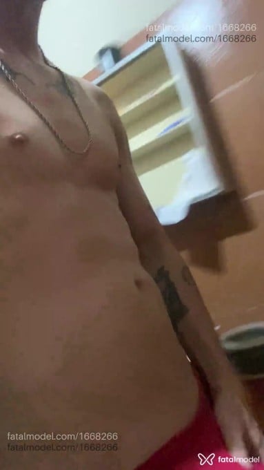 Acompanhante homem com cabelo castanho de olhos castanhos em Cacoal Acompanhante homem com cabelo castanho de olhos castanhos em Cacoal - Guilherme