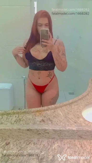 Acompanhante mulher ruiva (o) de olhos verdes em Ipatinga - Anônima
