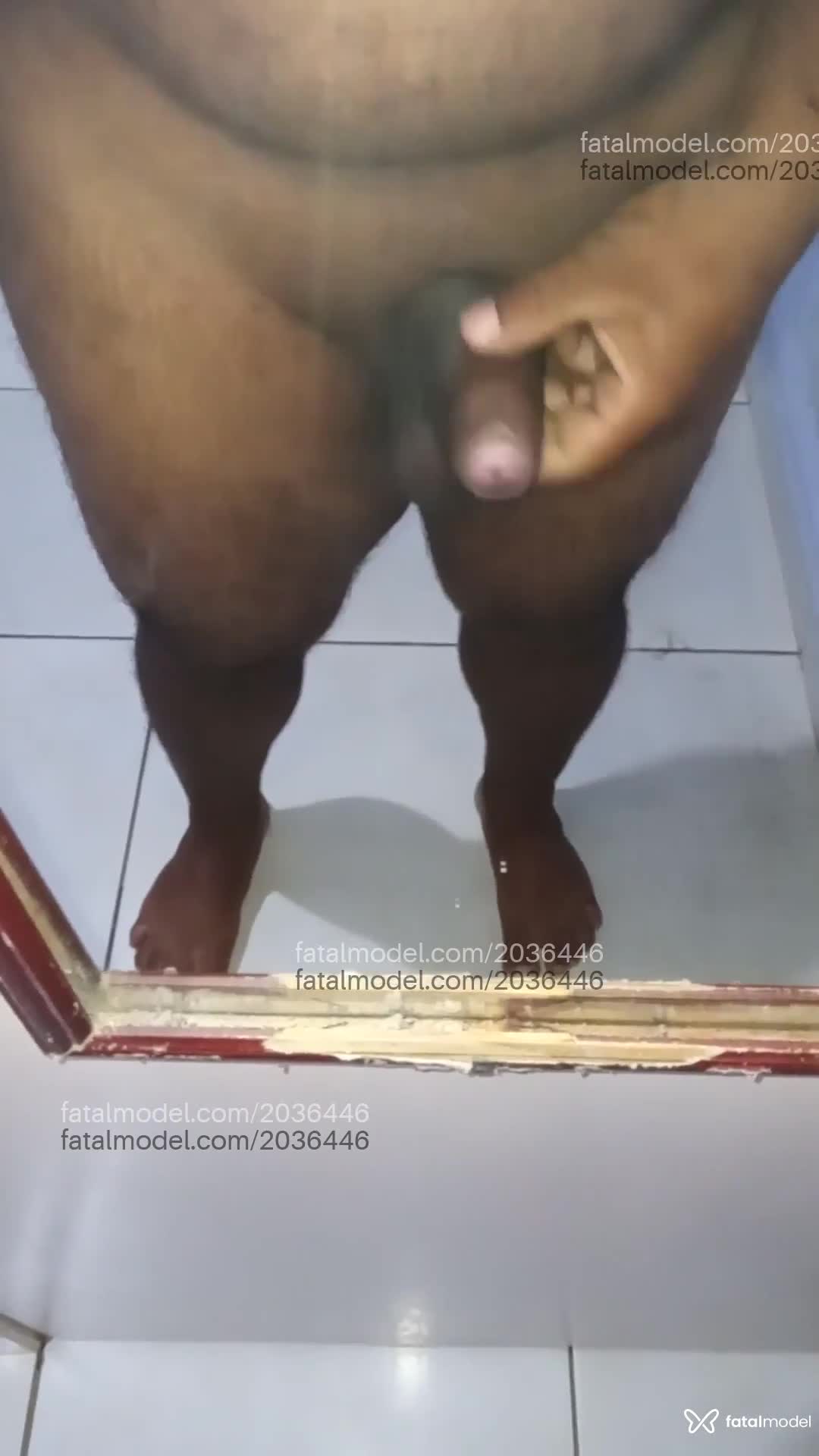 Acompanhante homem morena (o) de olhos castanhos - Josué