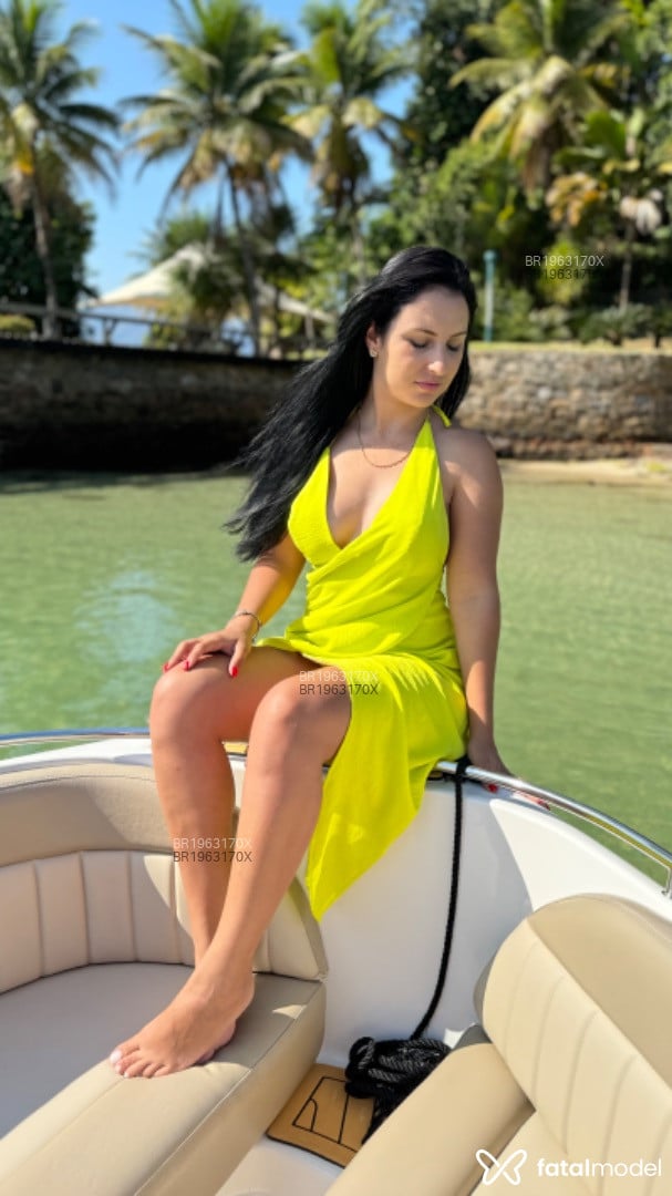 Acompanhante mulher morena (o) de olhos verdes em Rio de Janeiro - Lia Ganzarolli