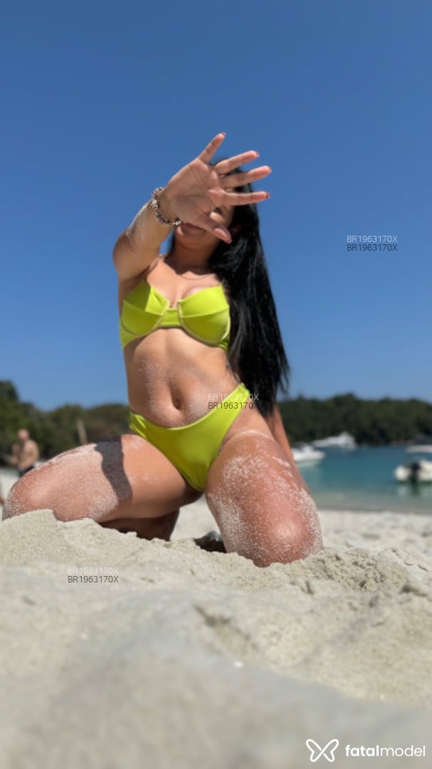Acompanhante mulher morena (o) de olhos verdes em Rio de Janeiro - Lia Ganzarolli