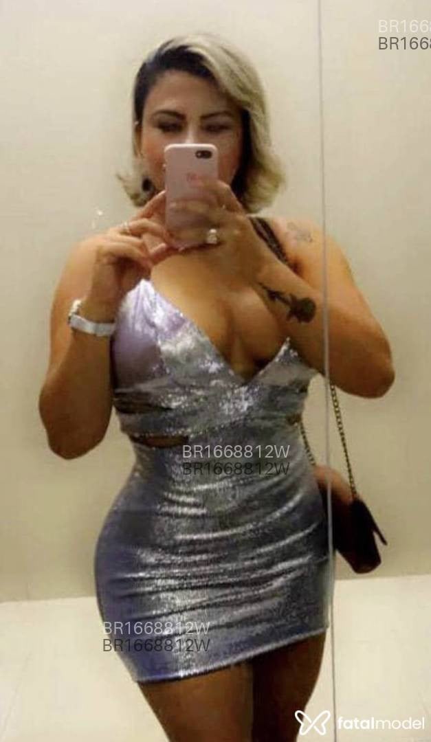 Acompanhante mulher loira (o) de olhos verdes em Joinville - Melissa