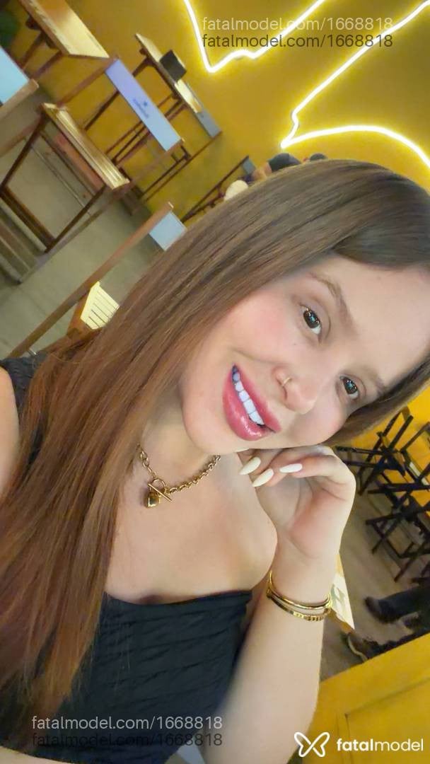 Acompanhante mulher ruiva (o) de olhos mel - Sofia Lopes
