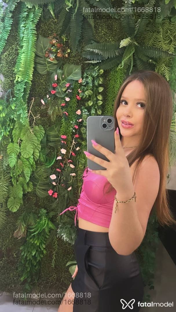 Acompanhante mulher ruiva (o) de olhos mel - Sofia Lopes