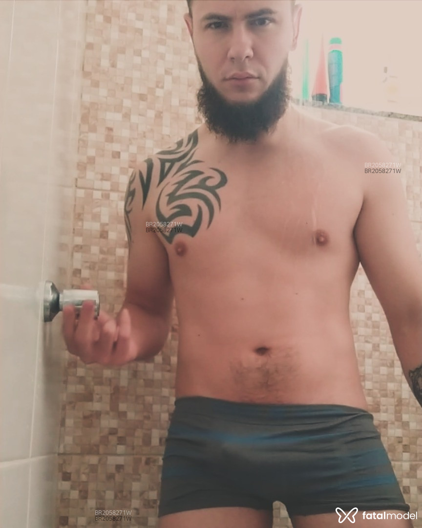 Acompanhante homem com cabelo castanho de olhos verdes em Virtual - Honah