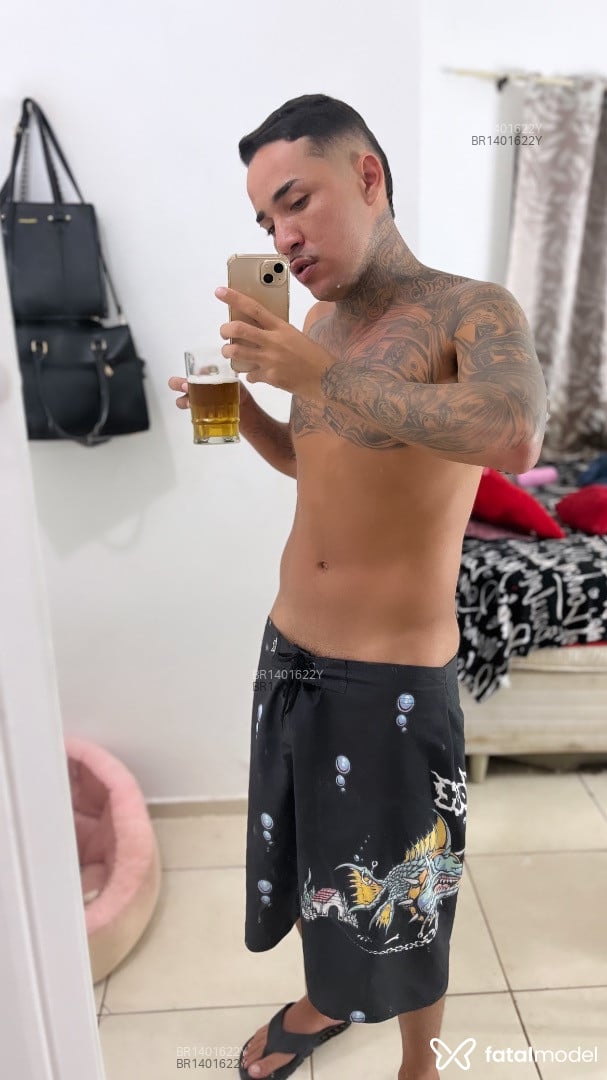 Acompanhante homem morena (o) de olhos castanhos em Palmas - Maloka Magrelo