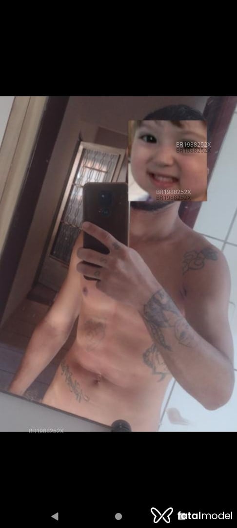 Acompanhante homem com cabelo castanho de olhos castanhos - Miguel Scoth