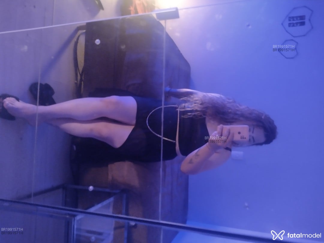 Acompanhante mulher trans loira (o) de olhos castanhos em Caxias do Sul - Kah Carvalho