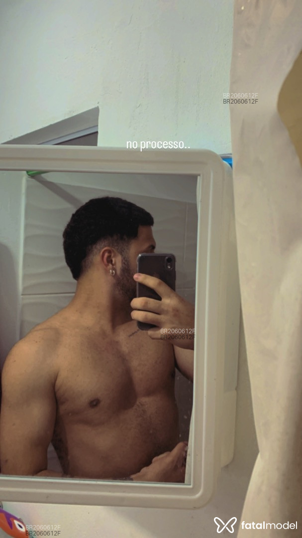 Acompanhante homem morena (o) de olhos pretos em Florianópolis - Raffe
