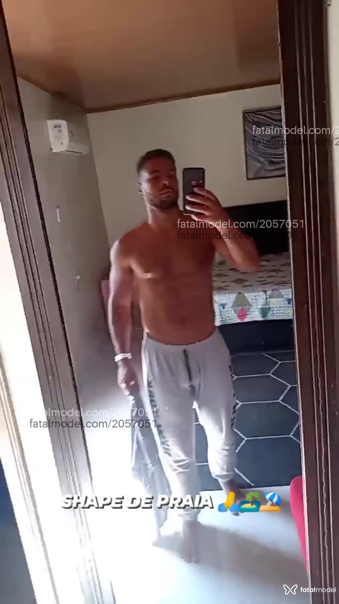 Acompanhante homem morena (o) de olhos pretos em Itajaí Acompanhante homem morena (o) de olhos pretos em Itajaí - Maggie
