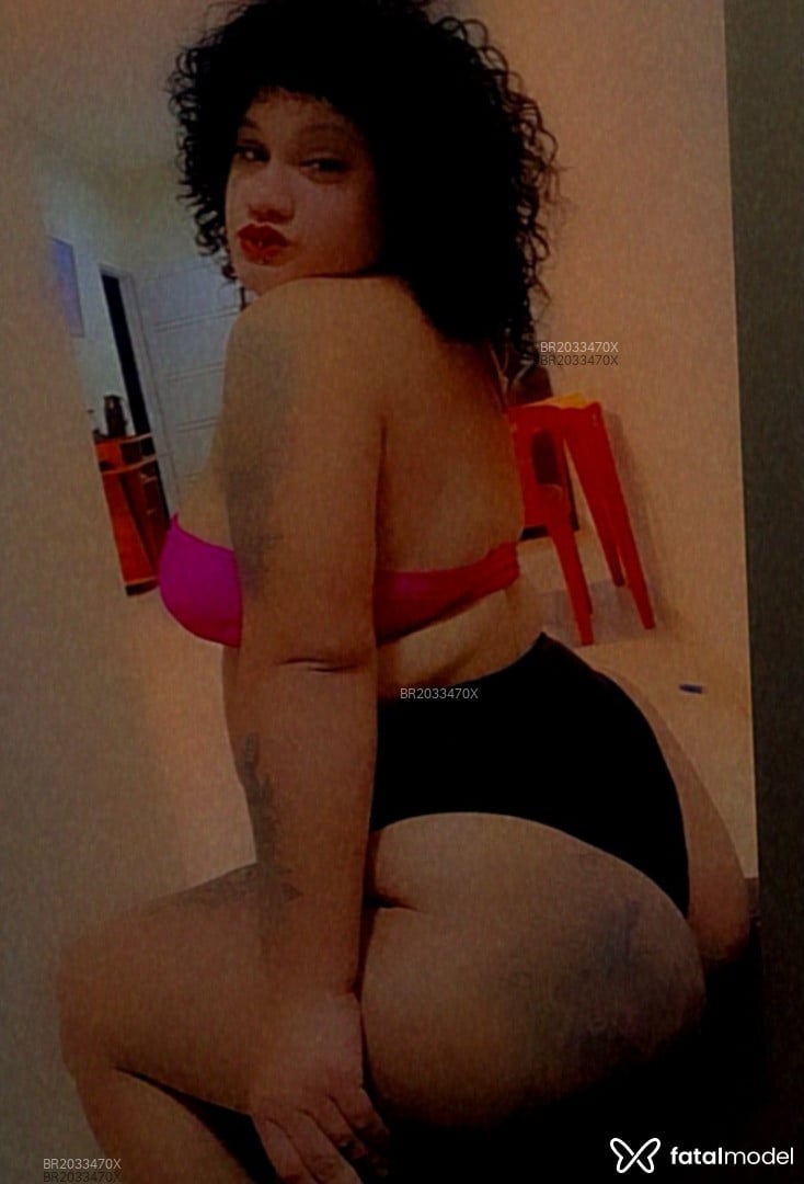 Acompanhante mulher morena (o) de olhos mel - Brenda Acompanhante mulher morena (o) de olhos mel - Brenda