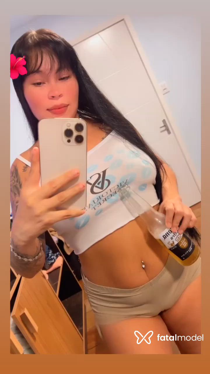 Acompanhante mulher morena (o) de olhos pretos - Eduarda Mariaa
