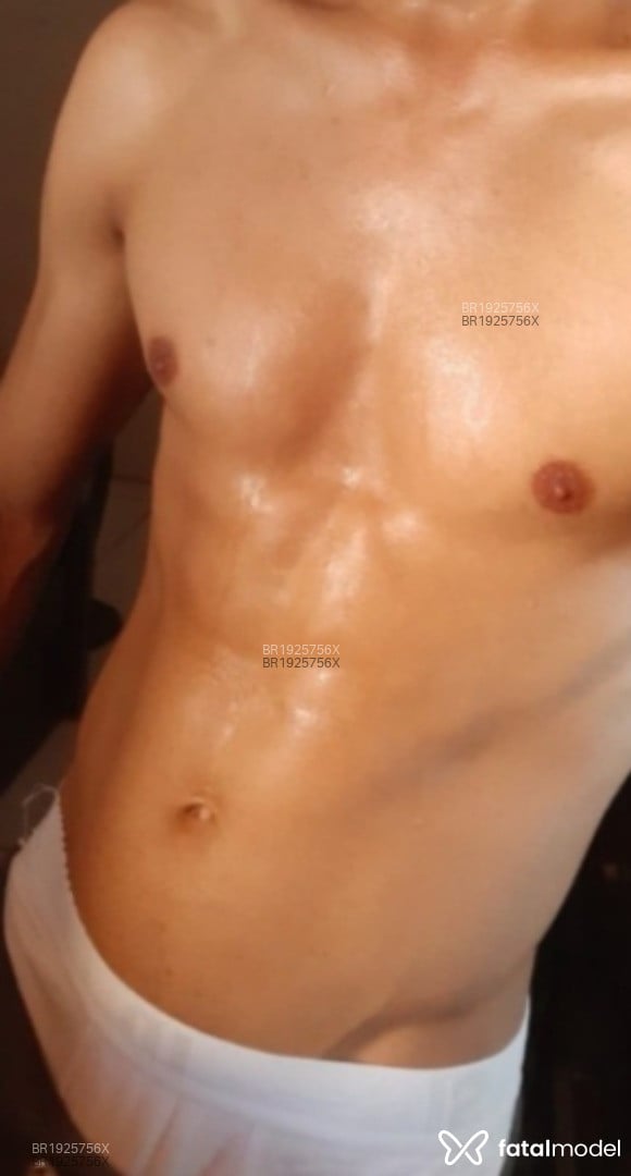 Acompanhante homem com cabelo castanho de olhos castanhos em Araçatuba Acompanhante homem com cabelo castanho de olhos castanhos em Araçatuba - GabrielValente
