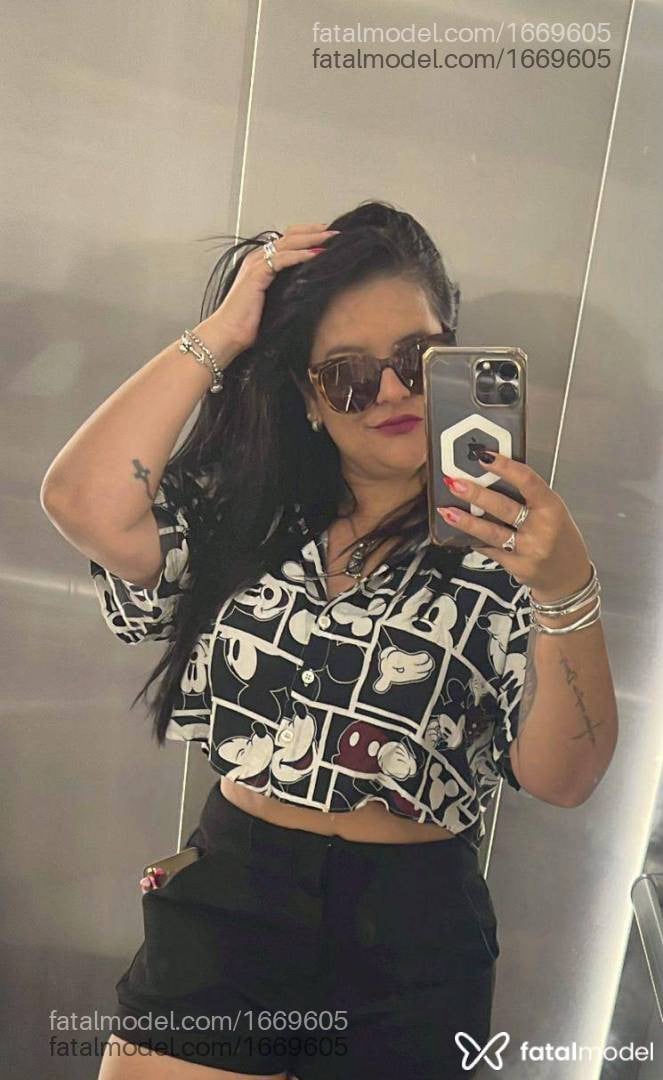Acompanhante mulher morena (o) de olhos pretos - Alice Kyteler