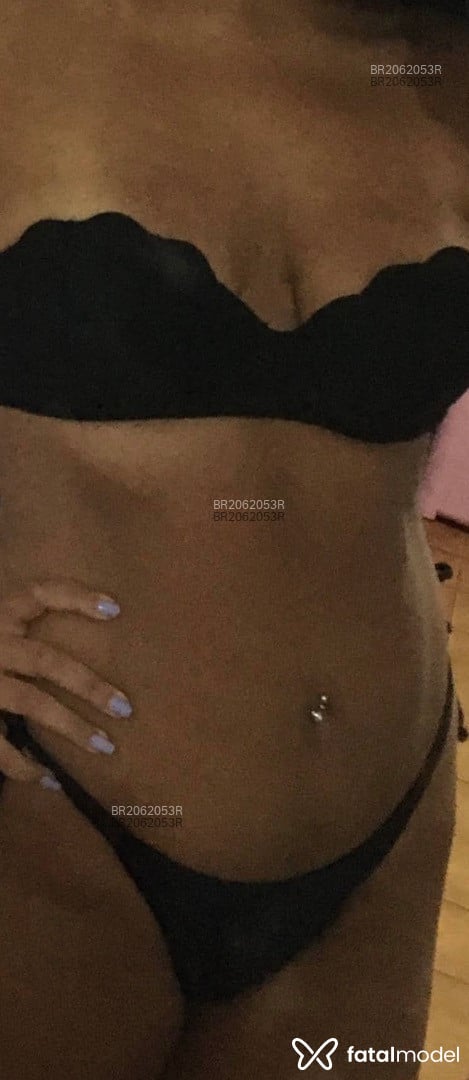 Acompanhante mulher com cabelo castanho de olhos castanhos em Brasília - Maria Eduarda
