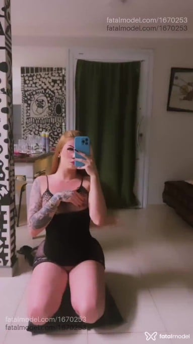 Acompanhante mulher trans ruiva (o) de olhos verdes em São José dos Campos Acompanhante mulher trans ruiva (o) de olhos verdes em São José dos Campos - Thalissa Zampiroll