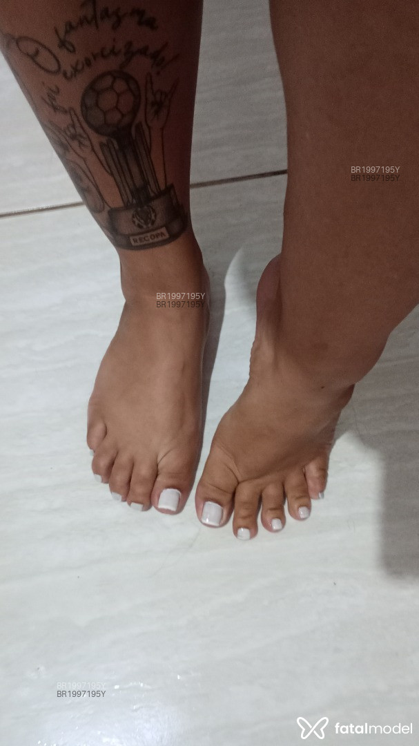 Acompanhante mulher morena (o) de olhos castanhos em Virtual - Themonia