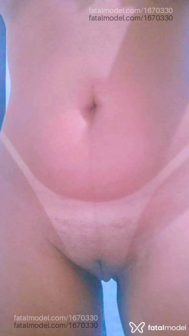 Acompanhante mulher morena (o) de olhos pretos - Nicolle Almeida