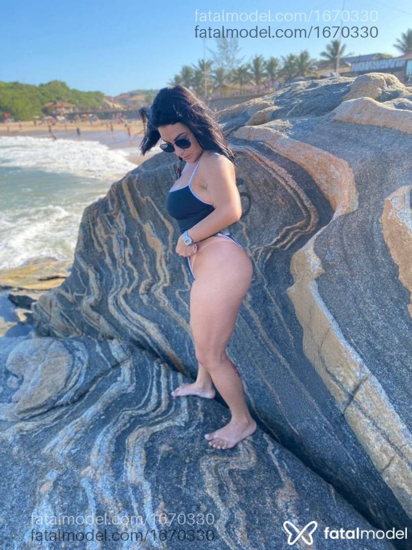 Acompanhante mulher morena (o) de olhos pretos em Petrópolis - Nicolle Almeida