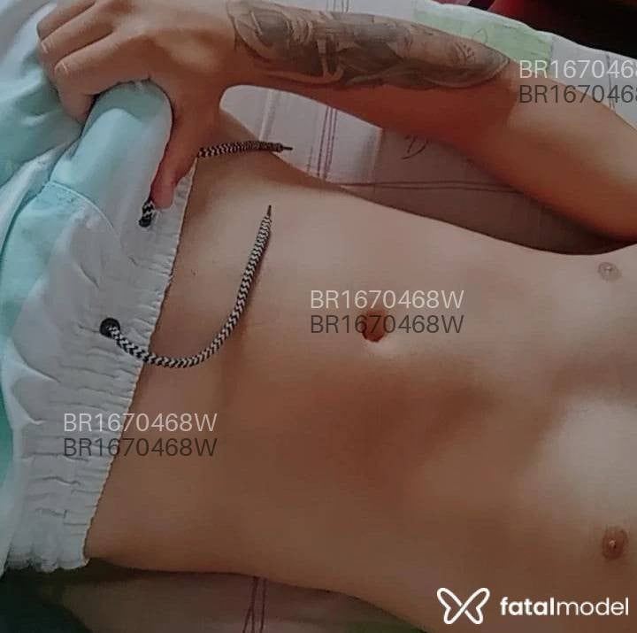 Acompanhante homem com cabelo castanho de olhos castanhos em Bauru - Arthur Oliveira