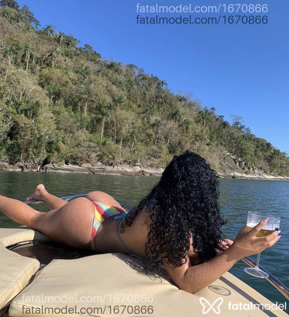 Acompanhante mulher morena (o) de olhos pretos em Cabo Frio - Mayara Lopes