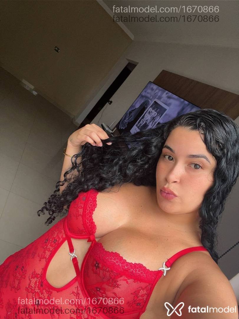 Acompanhante mulher morena (o) de olhos pretos - Mayara Lopes