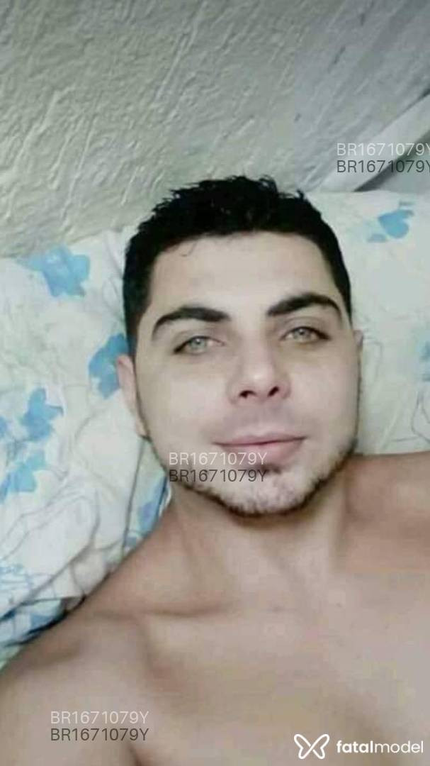 Acompanhante homem morena (o) de olhos verdes em Vila Velha - Alexs