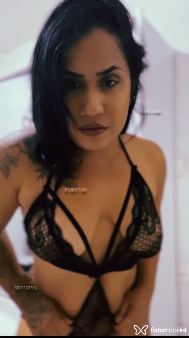 Acompanhante mulher morena (o) de olhos castanhos - Thamy Acompanhante mulher morena (o) de olhos castanhos - Thamy